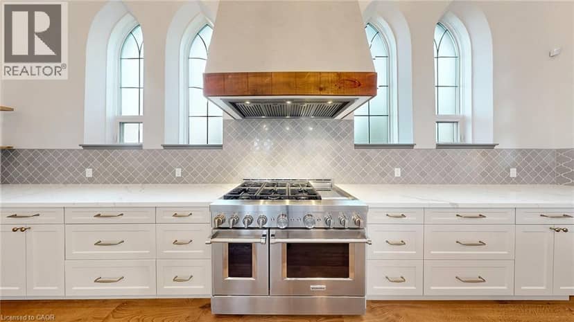 41 TALBOT Road — photo 8 of 38