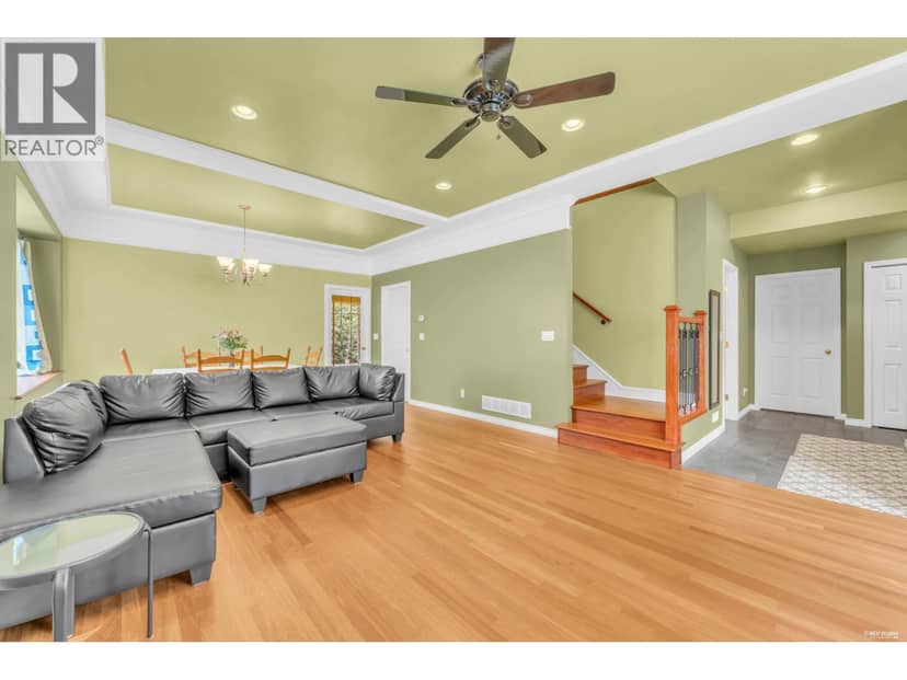 4317 CLIFFMONT ROAD, North Vancouver, photo 2