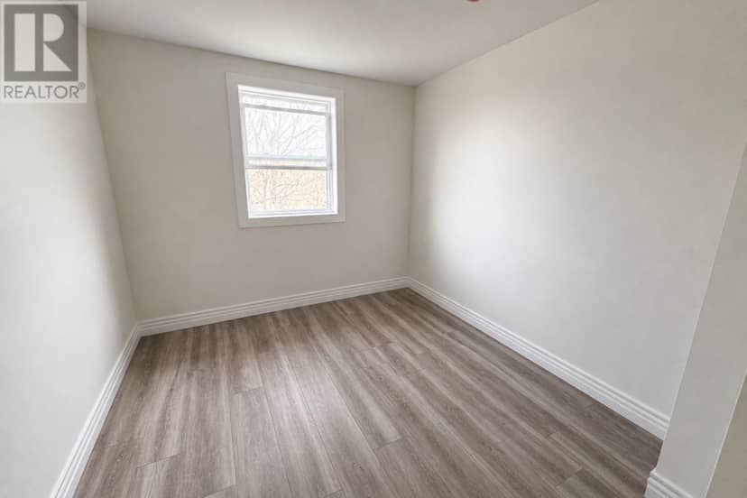 85 Cabot Street — photo 10 of 11