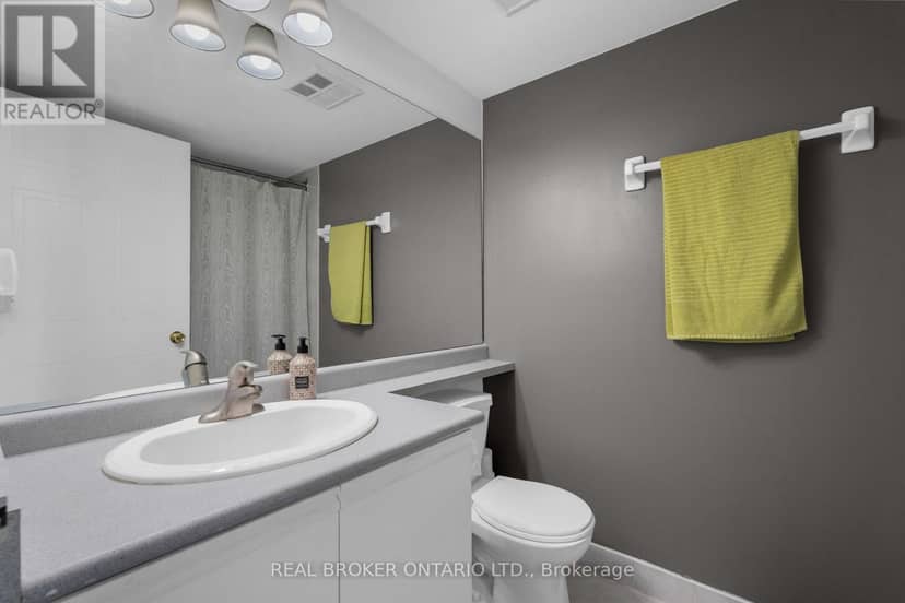 704 - 140 Dunlop Street E — photo 13 of 27
