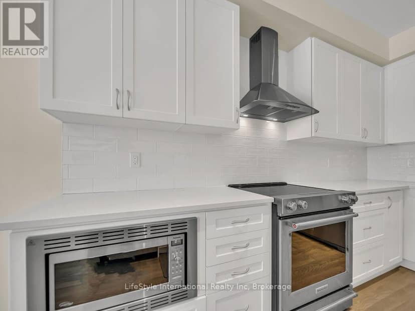 24 Hutchison Road — photo 10 of 39