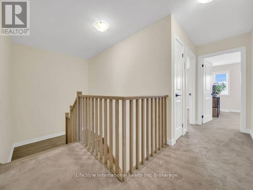 24 Hutchison Road — photo 17 of 39