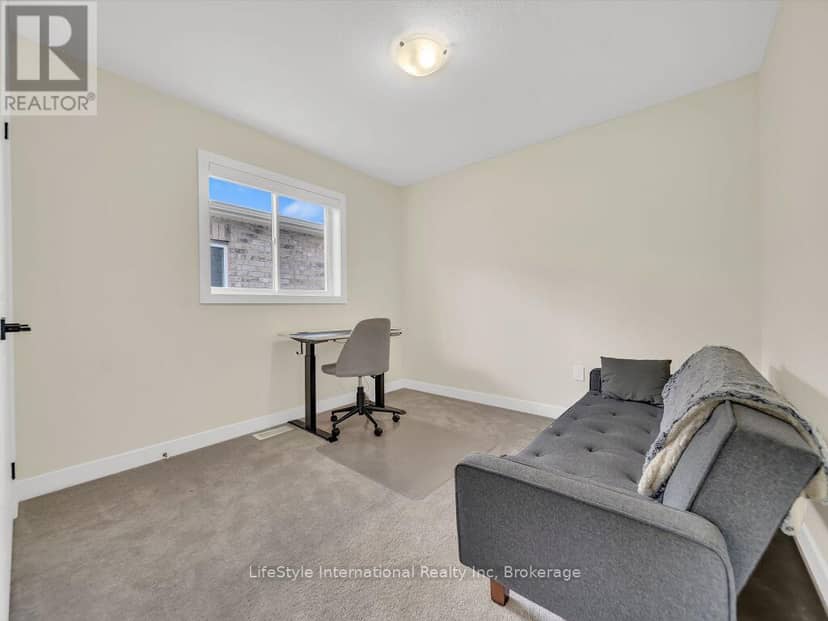 24 Hutchison Road — photo 25 of 39