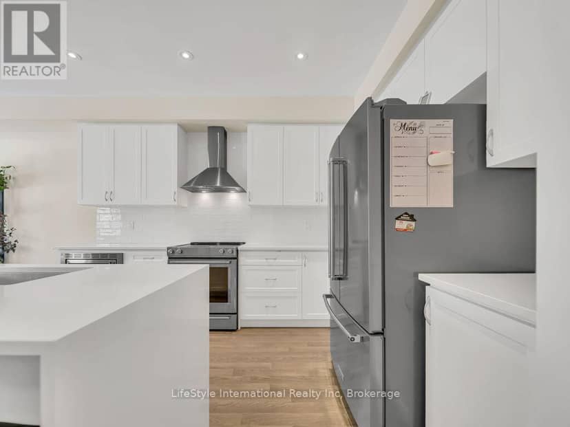 24 Hutchison Road — photo 9 of 39