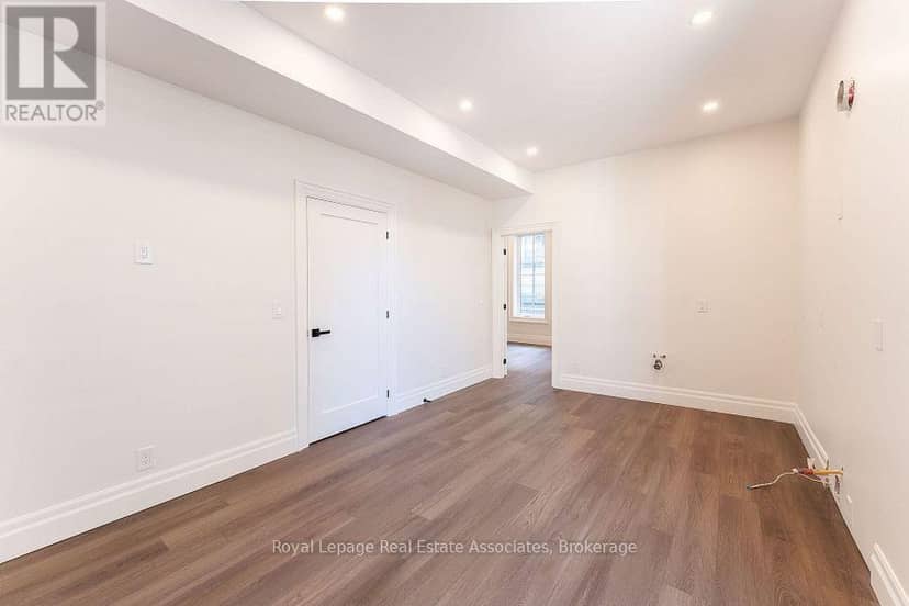 54 / 56 Stewart Street — photo 35 of 40