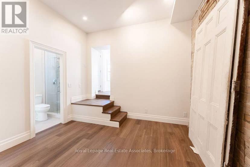 54 / 56 Stewart Street — photo 8 of 40