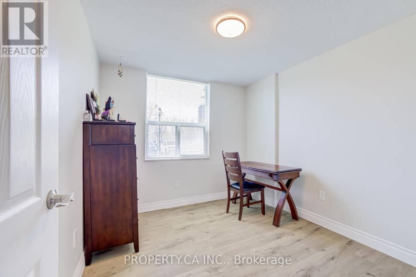 109 - 966 Inverhouse Drive — photo 19 of 40