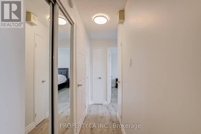 109 - 966 Inverhouse Drive — photo 9 of 40