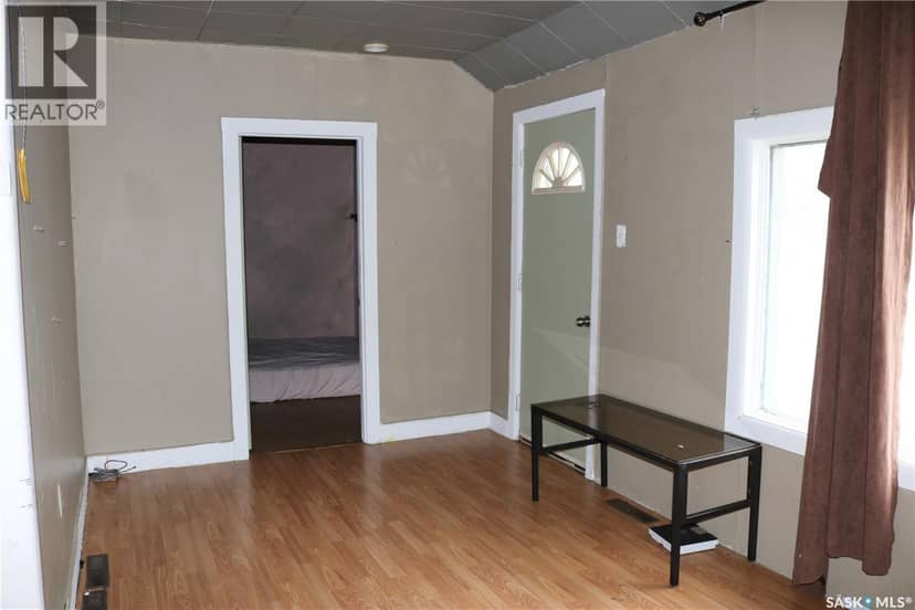 219 Carlton STREET — photo 11 of 25