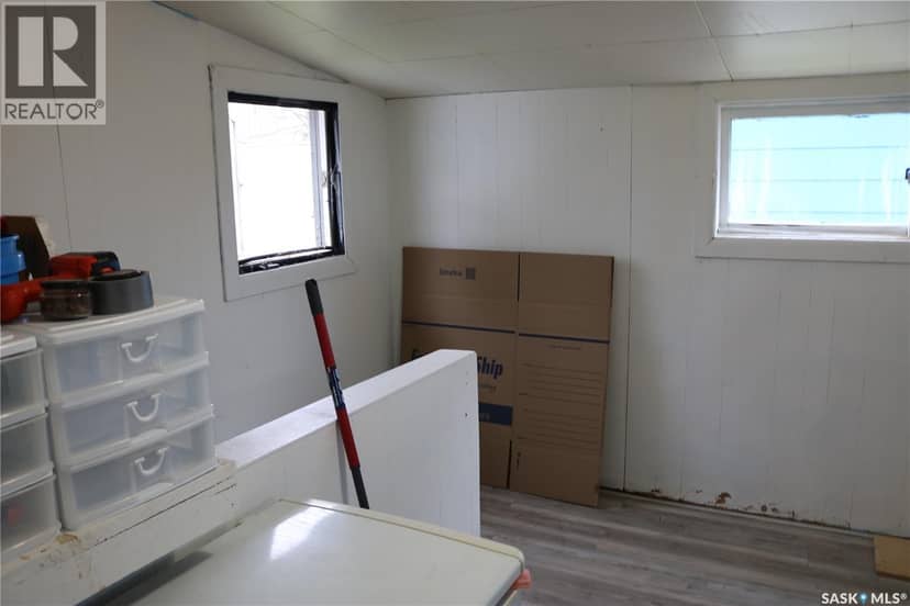 219 Carlton STREET — photo 5 of 25