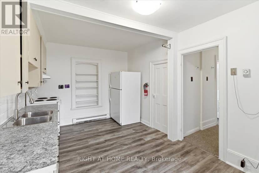 116 Saskatoon Avenue N — photo 20 of 26