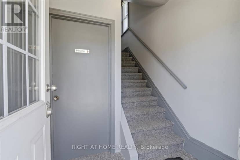 116 Saskatoon Avenue N — photo 9 of 26