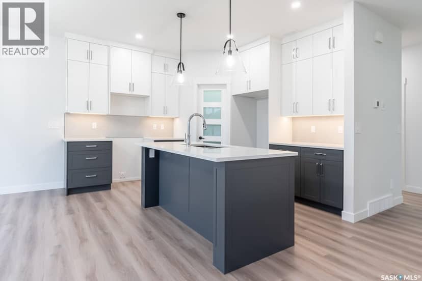 147 Traeger COMMON — photo 1 of 12
