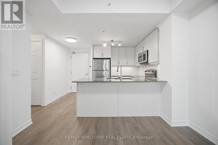 624 - 15 James Finlay Way — photo 8 of 40