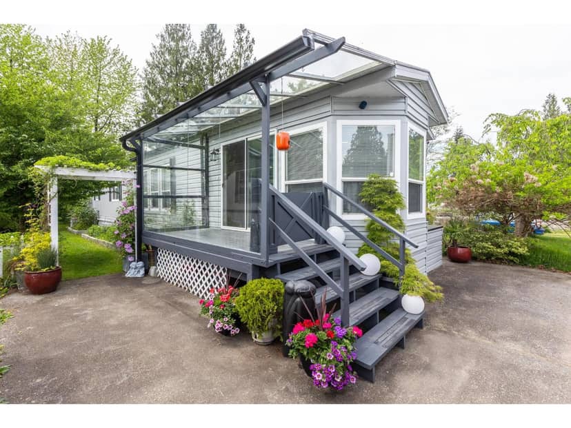 4 23387 70A AVENUE, Langley