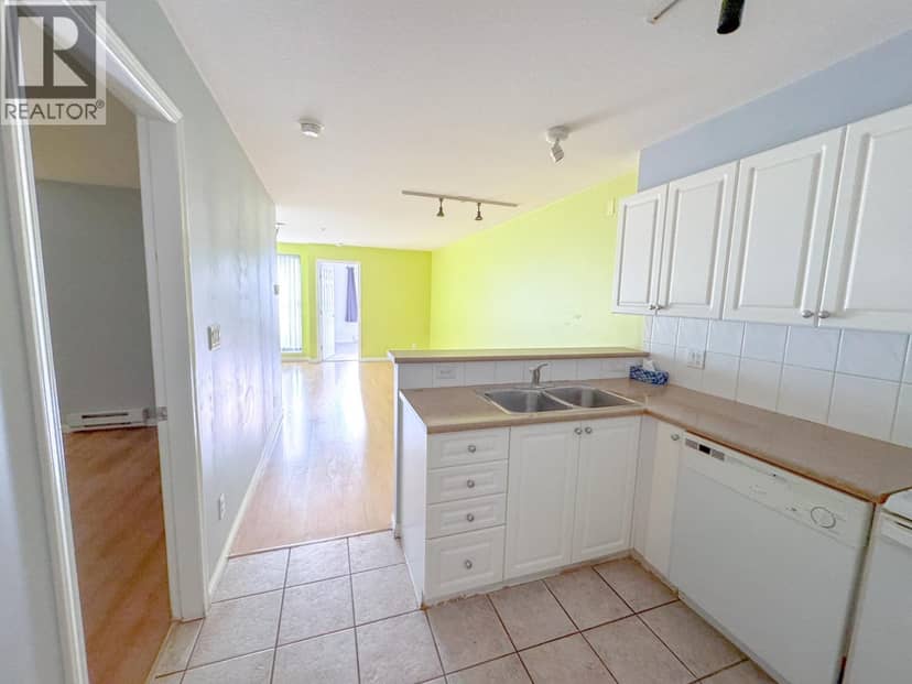 311 5555 VICTORIA DRIVE, Vancouver, photo 6