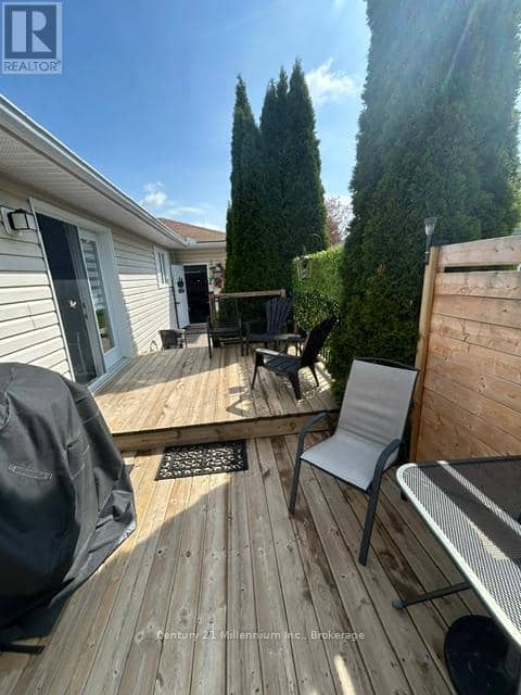 8 Kentucky Avenue — photo 2 of 18
