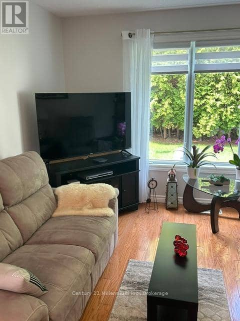 8 Kentucky Avenue — photo 7 of 18
