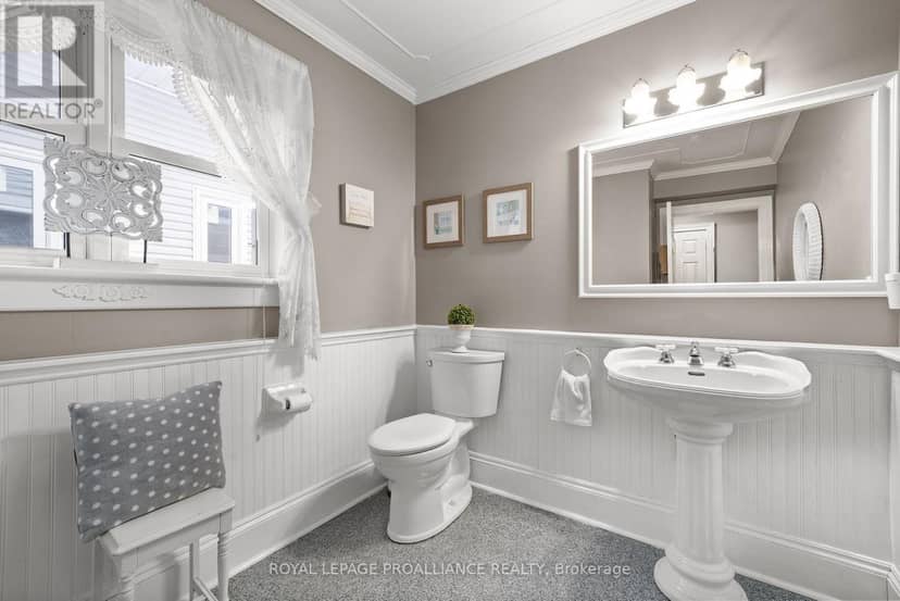 25 Prinyers Cove Crescent — photo 14 of 37