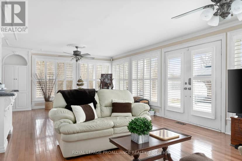 25 Prinyers Cove Crescent — photo 18 of 37