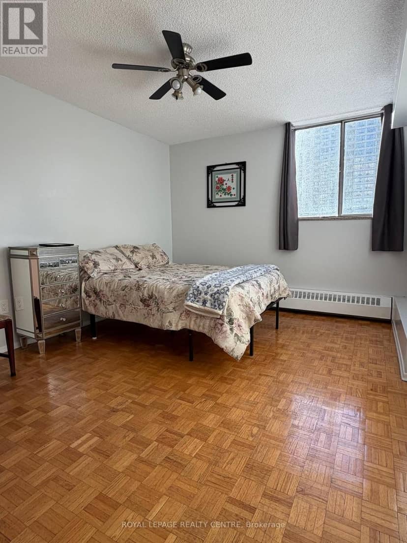 209 - 340 Dixon Road — photo 14 of 18