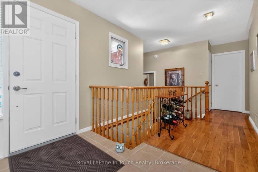 101 Peel Street — photo 6 of 40