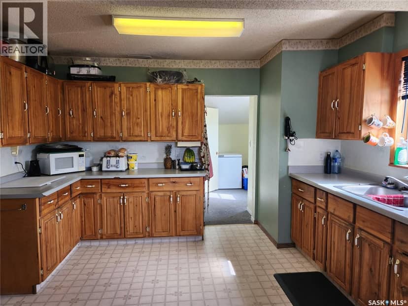 705 Main STREET — photo 4 of 40