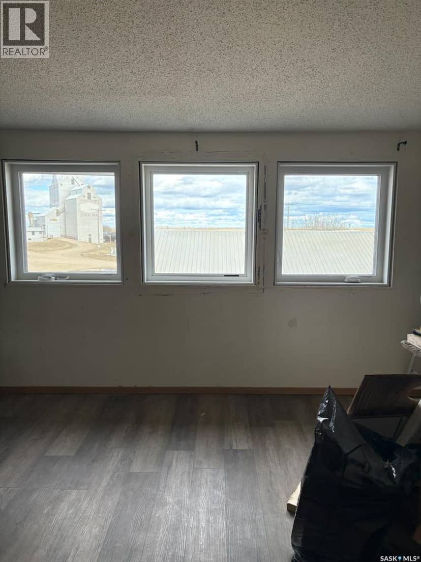 705 Main STREET — photo 15 of 40