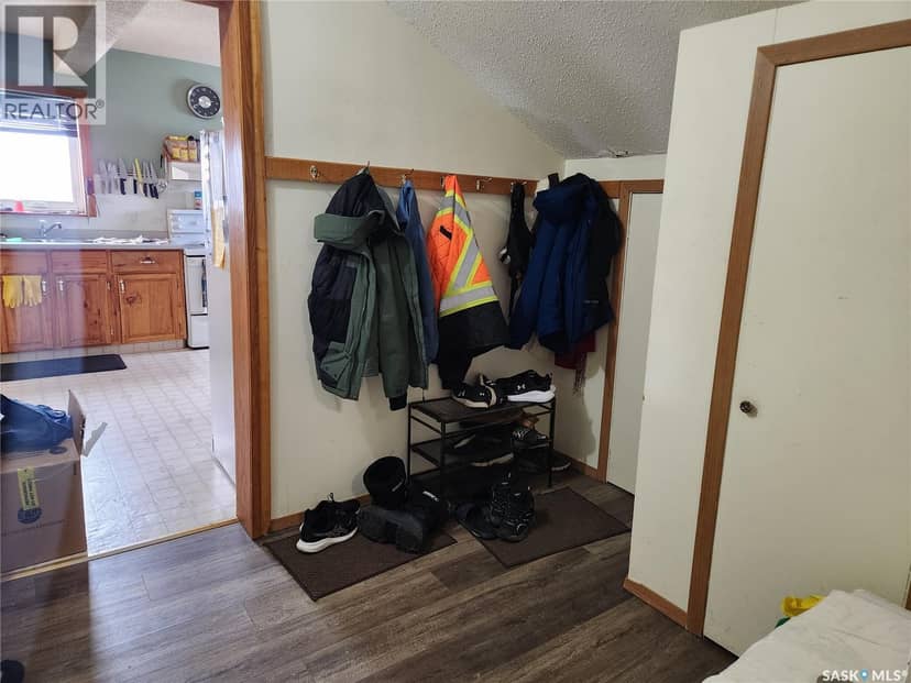 705 Main STREET — photo 11 of 40