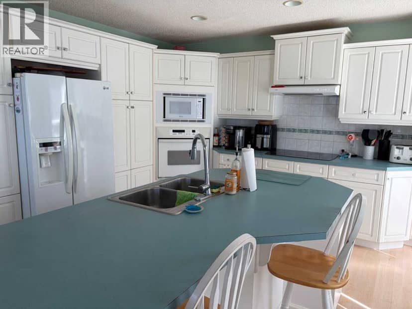 1065 East Chestermere Drive, Chestermere, photo 2