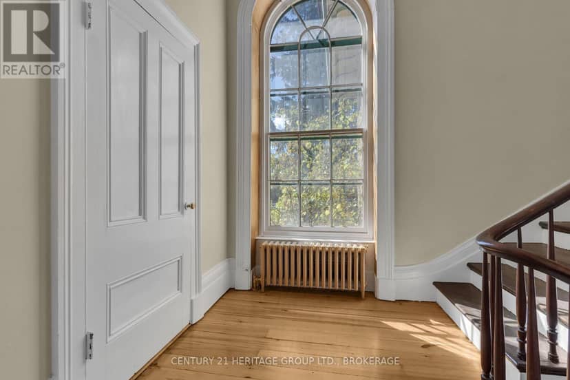 389 King Street — photo 30 of 40