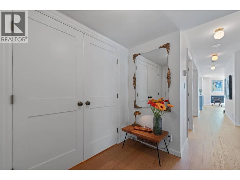 501 1199 MARINASIDE CRESCENT, Vancouver, photo 4