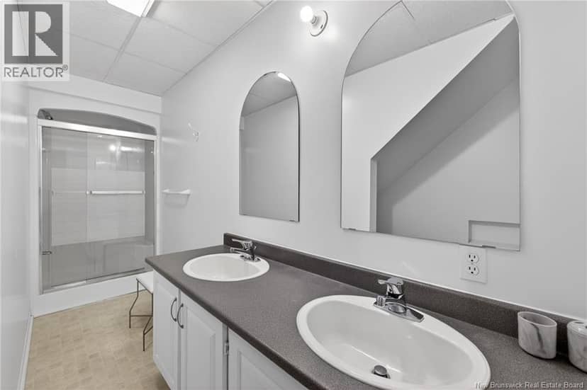 231 rue Delagarde — photo 34 of 40