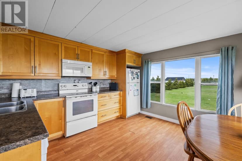 251 King Street, Malpeque, photo 7