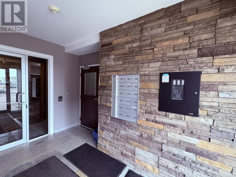 150 Heron Dr. — photo 3 of 22