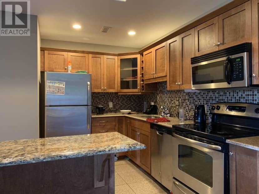 150 Heron Dr. — photo 9 of 22