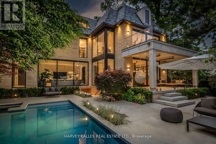 5 Dewbourne Avenue, Toronto, photo 3