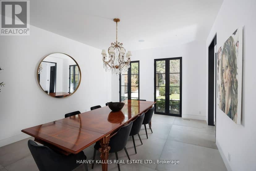 5 Dewbourne Avenue, Toronto, photo 7