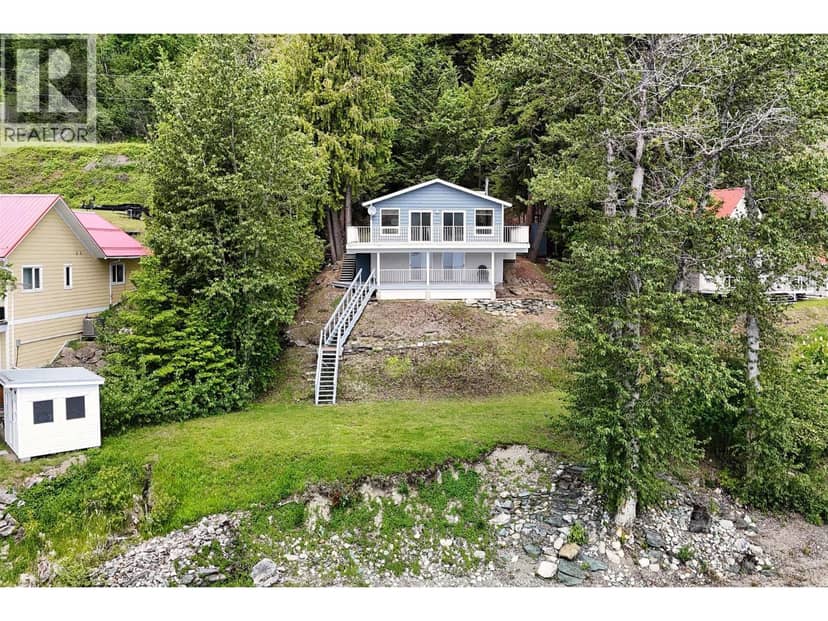 8298 Squilax Anglemont Road, Anglemont
