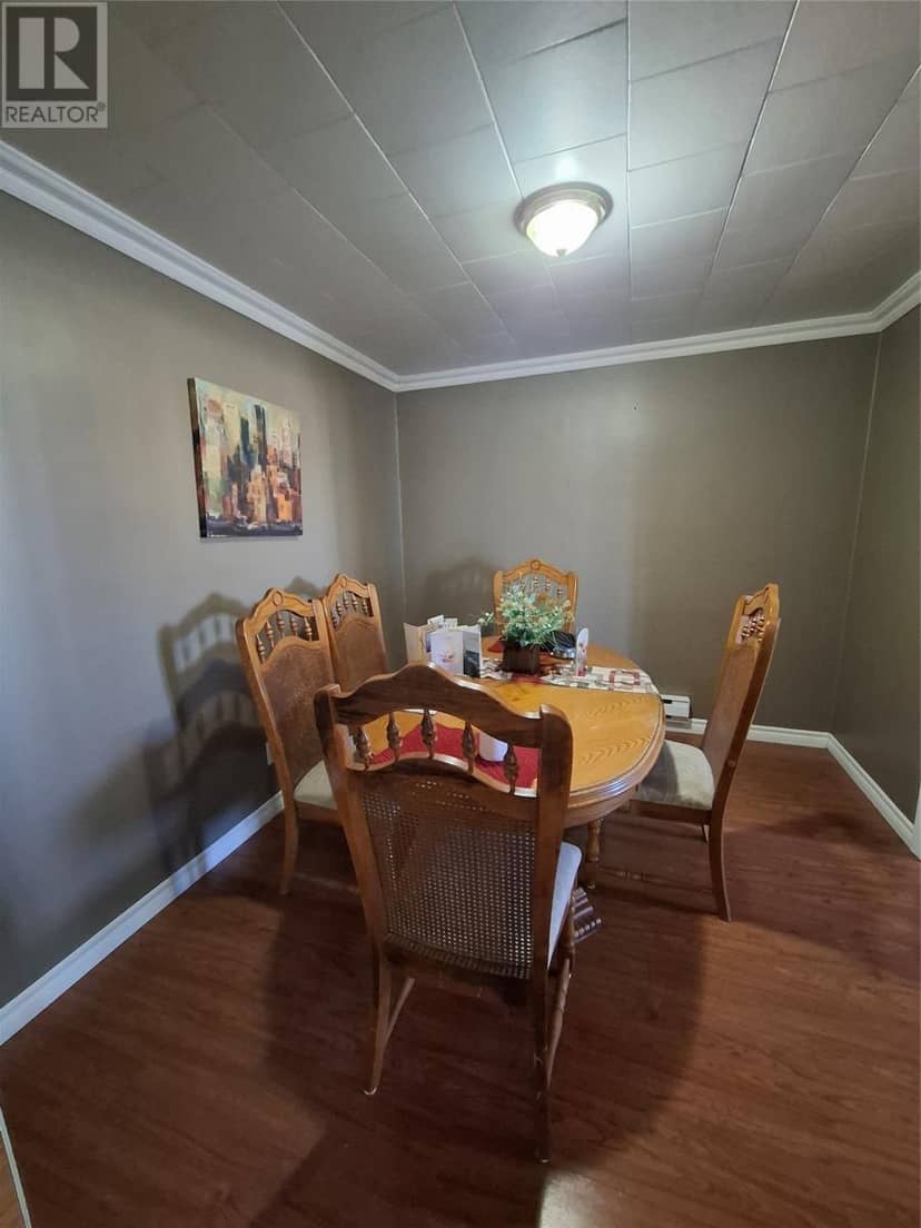 13 Burkes Road — photo 8 of 14
