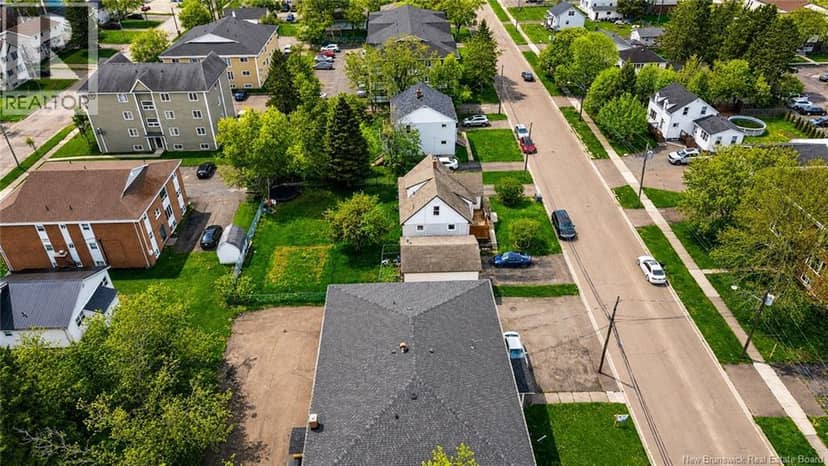 39 Edmond Street — photo 4 of 28