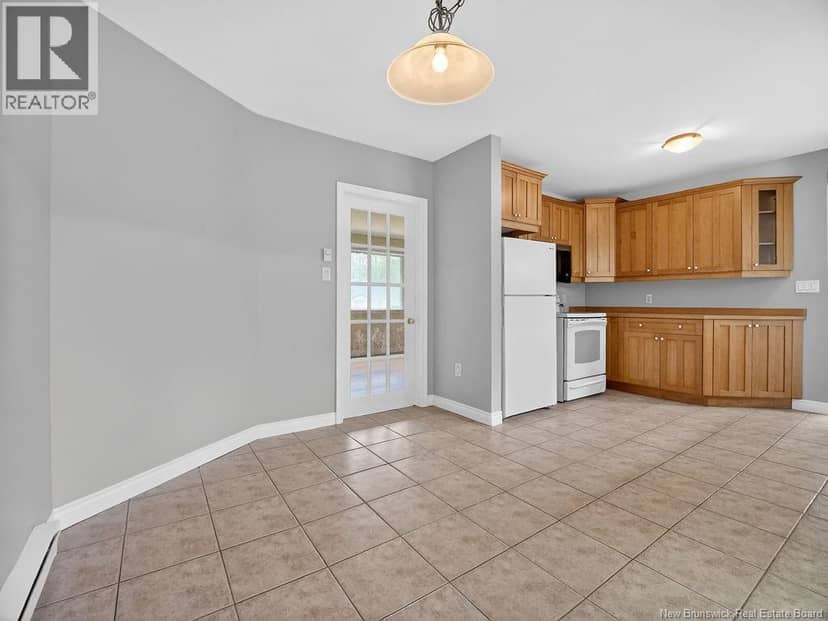 242 Broadway Street — photo 14 of 38