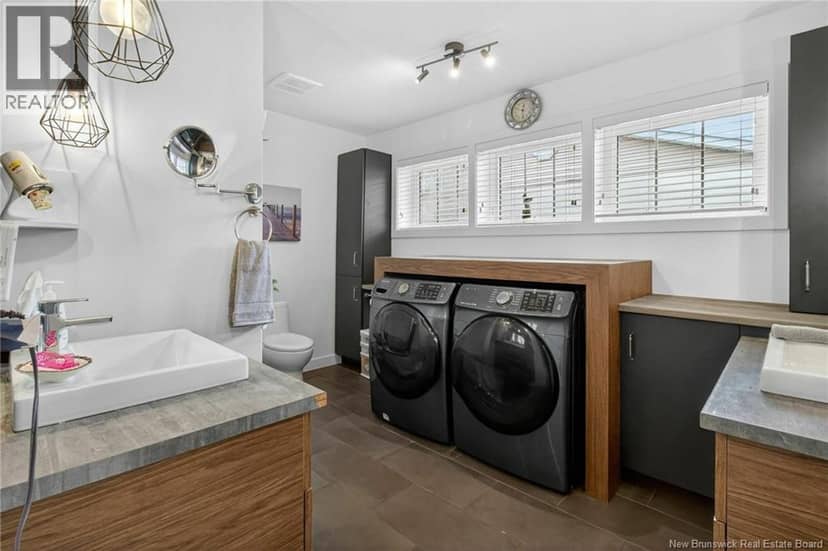 240 Denys Avenue — photo 10 of 20