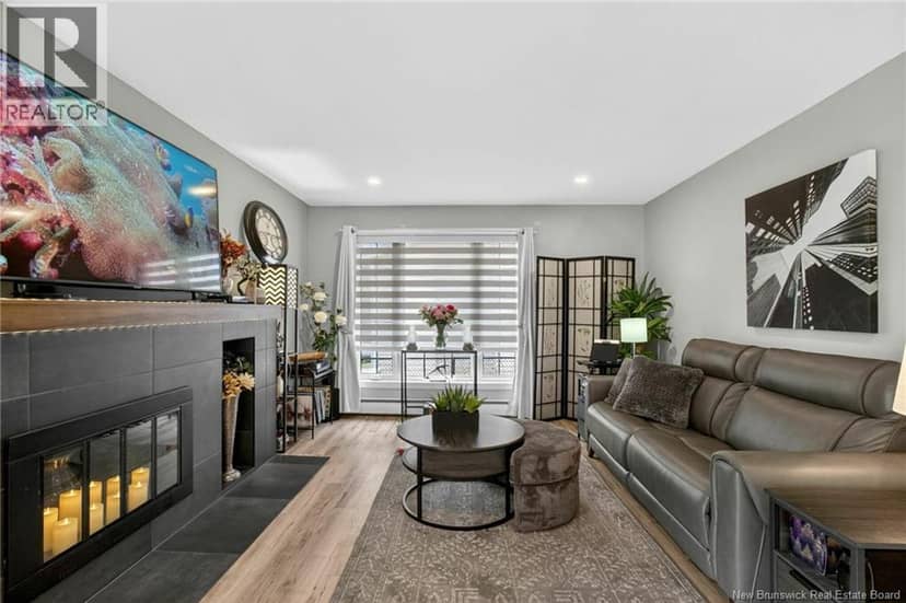 240 Denys Avenue — photo 4 of 20