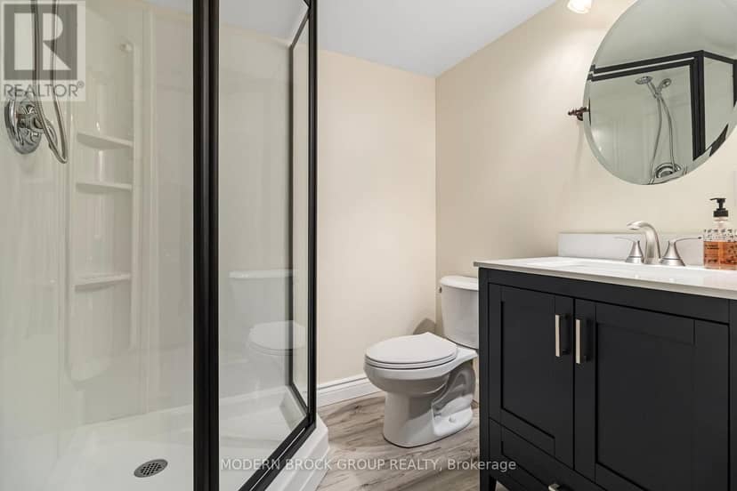 1000 Crestwood Drive — photo 40 of 40
