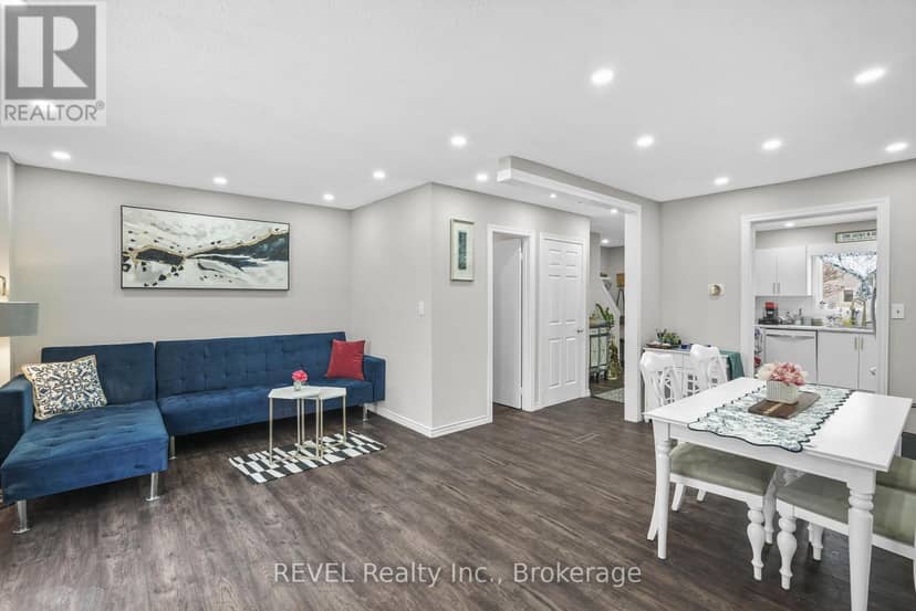80 - 65 Dorchester Boulevard — photo 13 of 28