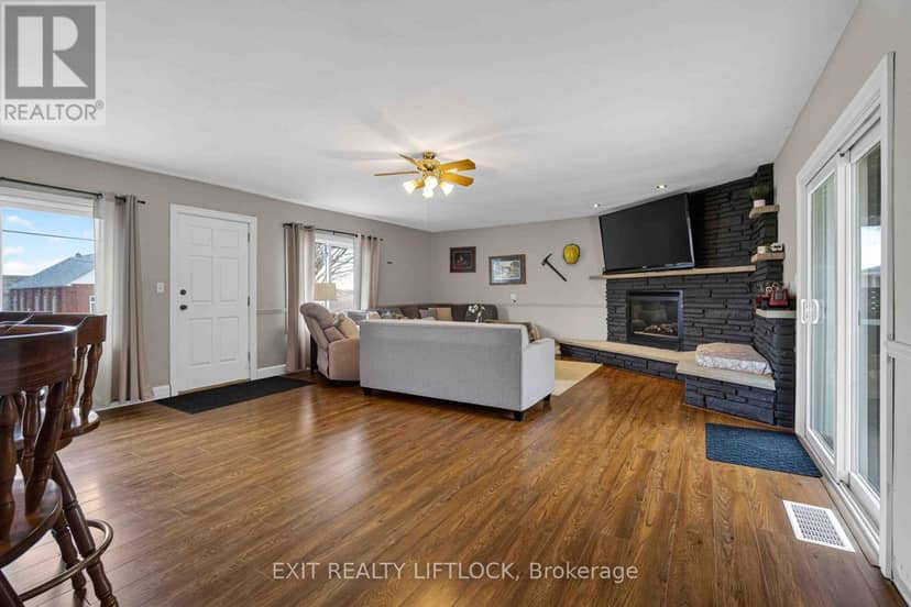 1833 Keene Road — photo 7 of 40