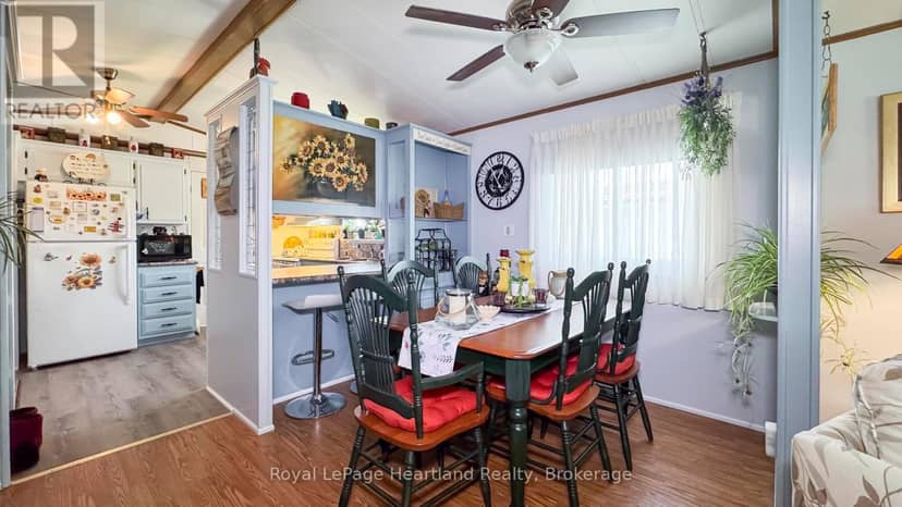 45 Redford Drive, South Huron, photo 8