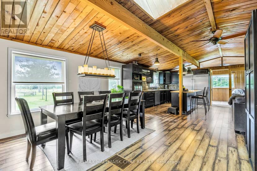 1398 Old Second Road N, Springwater, photo 4