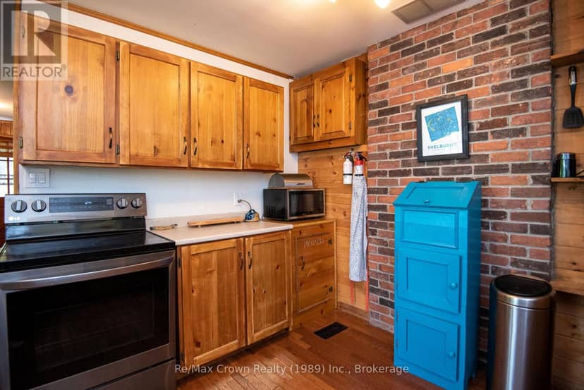 294 Everett Drive — photo 13 of 40